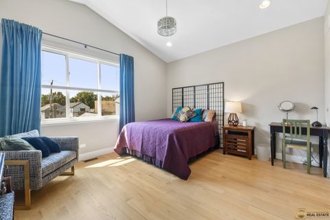 Tiny photo for 929 W 33rd Place, Chicago, IL 60608 (MLS # 12477449)