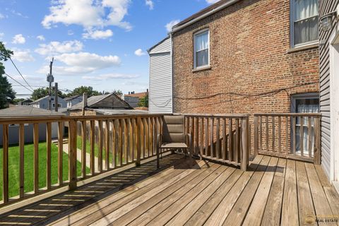 Tiny photo for 929 W 33rd Place, Chicago, IL 60608 (MLS # 12477449)