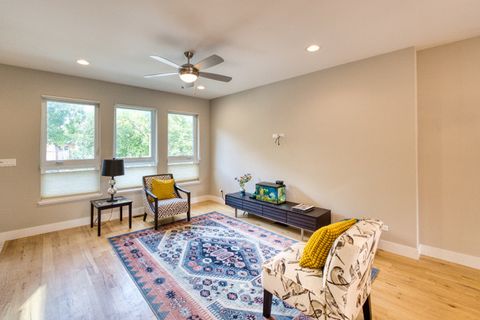 Tiny photo for 929 W 33rd Place, Chicago, IL 60608 (MLS # 12477449)