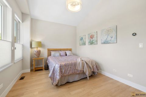 Tiny photo for 929 W 33rd Place, Chicago, IL 60608 (MLS # 12477449)