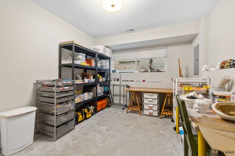Tiny photo for 929 W 33rd Place, Chicago, IL 60608 (MLS # 12477449)