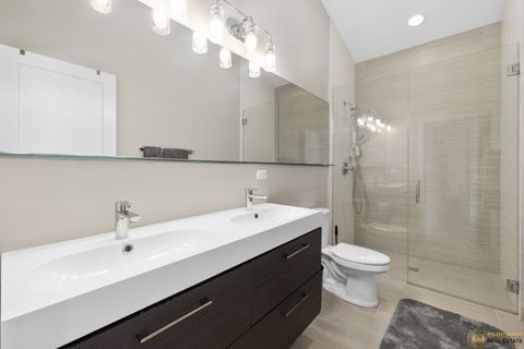 Tiny photo for 929 W 33rd Place, Chicago, IL 60608 (MLS # 12477449)