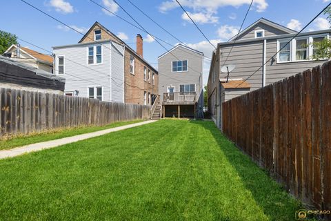 Tiny photo for 929 W 33rd Place, Chicago, IL 60608 (MLS # 12477449)
