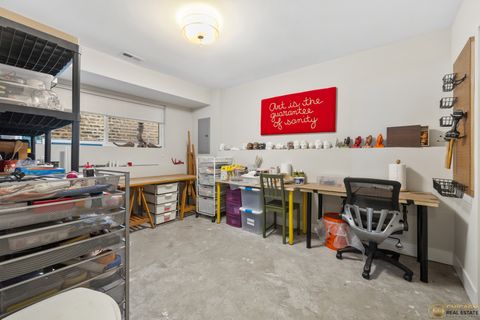 Tiny photo for 929 W 33rd Place, Chicago, IL 60608 (MLS # 12477449)