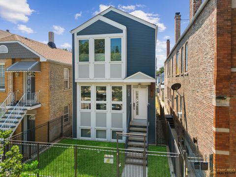 Photo of 929 W 33rd Place, Chicago, IL 60608 (MLS # 12477449)