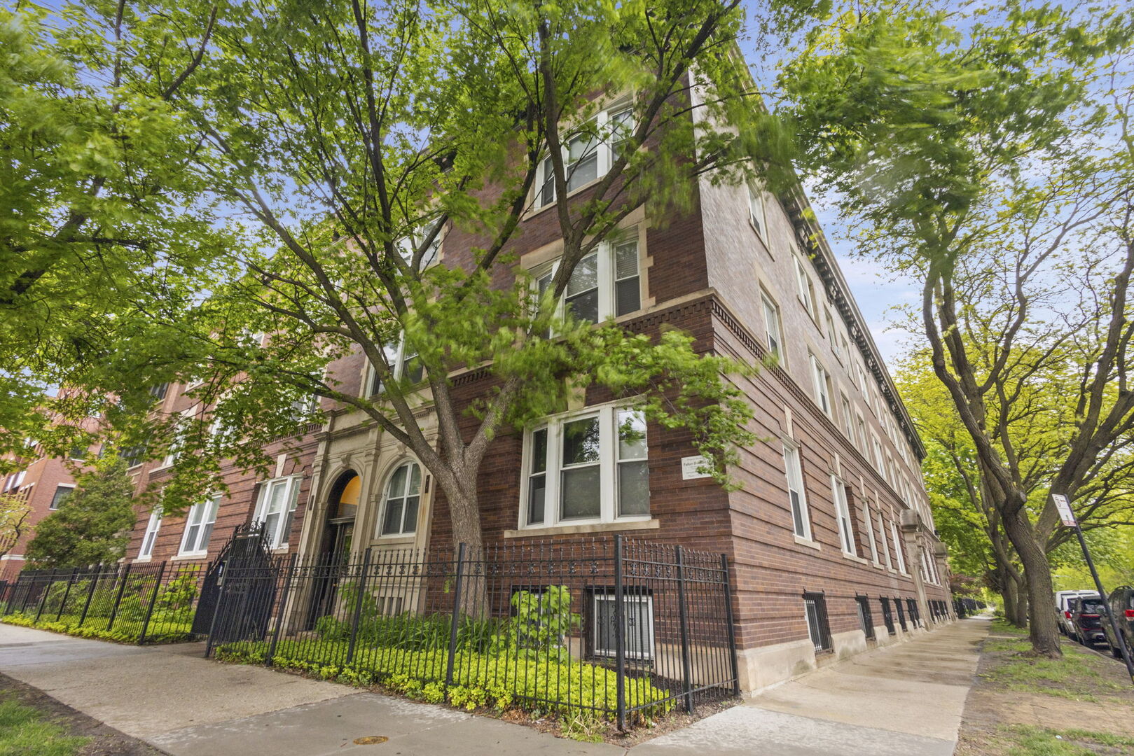 1426 E Hyde Park Boulevard 2