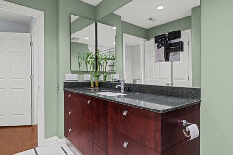 Tiny photo for 711 Oak Street #308, Winnetka, IL 60093 (MLS # 12604430)
