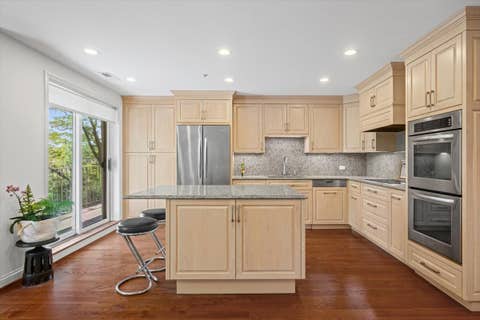 Tiny photo for 711 Oak Street #308, Winnetka, IL 60093 (MLS # 12604430)