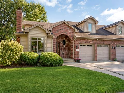 Tiny photo for 841 Rogers Street, Downers Grove, IL 60515 (MLS # 12468153)