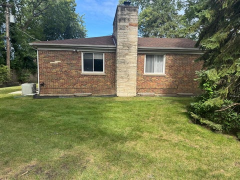 Tiny photo for 6310 N La Crosse Avenue, Chicago, IL 60646 (MLS # 12767846)