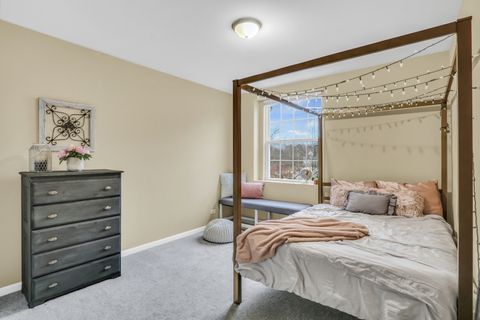 Tiny photo for 1861 Maplewood Court, Grayslake, IL 60030 (MLS # 12542437)