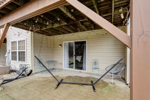 Tiny photo for 1861 Maplewood Court, Grayslake, IL 60030 (MLS # 12542437)