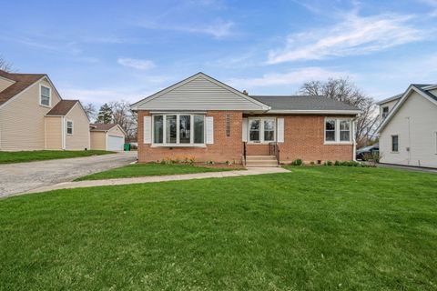 Photo of 317 N Grace Street, Lombard, IL 60148 (MLS # 12614428)