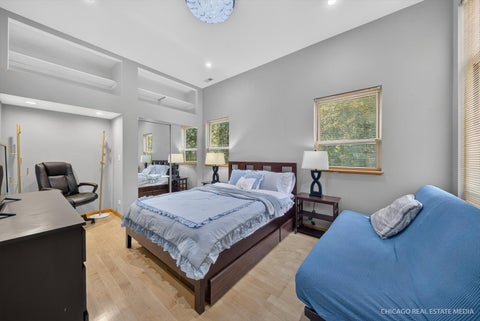 Tiny photo for 8650 W Davis Street, Des Plaines, IL 60016 (MLS # 12776439)
