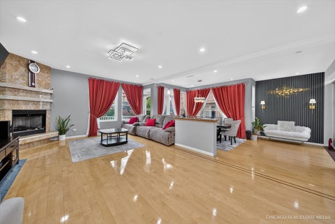 Tiny photo for 8650 W Davis Street, Des Plaines, IL 60016 (MLS # 12776439)