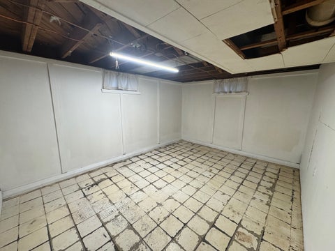 Tiny photo for 2652 Whitewood Avenue, Davenport, IA 52802 (MLS # 12792626)