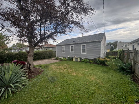 Tiny photo for 2652 Whitewood Avenue, Davenport, IA 52802 (MLS # 12792626)