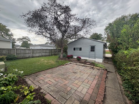 Tiny photo for 2652 Whitewood Avenue, Davenport, IA 52802 (MLS # 12792626)