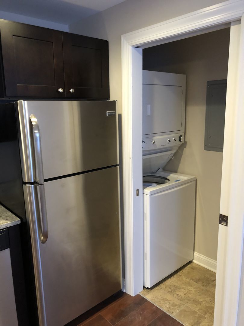 1742 W 18th Place GR