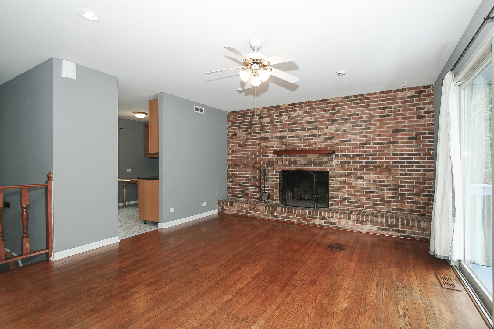 883 Hastings Lane