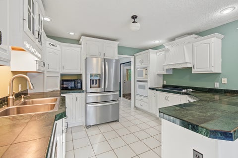 Tiny photo for 16555 N Mccauley Lane, Mt Vernon, IL 62864 (MLS # 12787051)