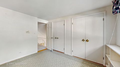 Tiny photo for 4 Eton On Oxford, Rolling Meadows, IL 60008 (MLS # 12411945)