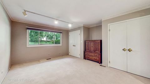 Tiny photo for 4 Eton On Oxford, Rolling Meadows, IL 60008 (MLS # 12411945)