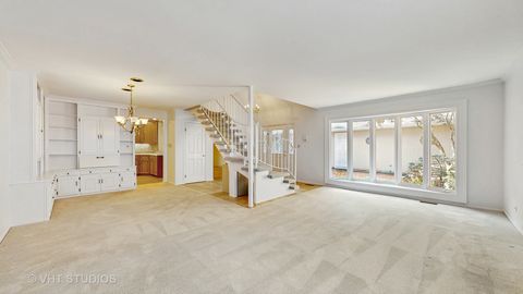Tiny photo for 4 Eton On Oxford, Rolling Meadows, IL 60008 (MLS # 12411945)