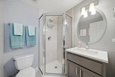 Tiny photo for 3353 N Seminary Avenue #2, Chicago, IL 60657 (MLS # 12600091)