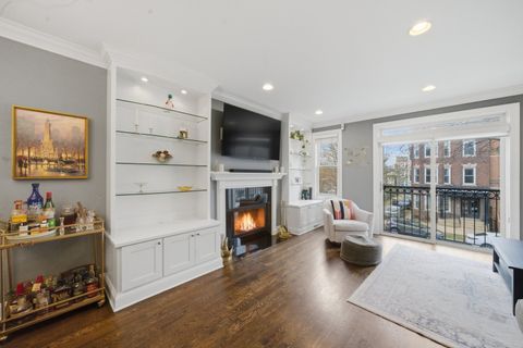Tiny photo for 3353 N Seminary Avenue #2, Chicago, IL 60657 (MLS # 12600091)