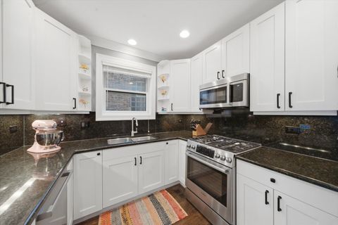 Tiny photo for 3353 N Seminary Avenue #2, Chicago, IL 60657 (MLS # 12600091)