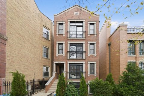 Photo of 3353 N Seminary Avenue #2, Chicago, IL 60657 (MLS # 12600091)