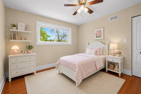 Tiny photo for 2925 Parkside Drive, Highland Park, IL 60035 (MLS # 12674114)