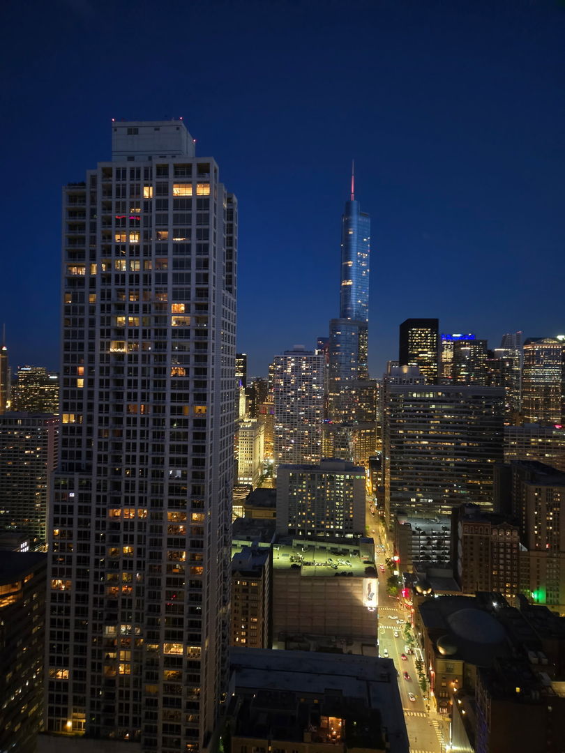 30 E Huron Street 4702