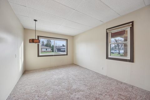 Tiny photo for 529 Ridgewood Road, Elk Grove Village, IL 60007 (MLS # 12625356)