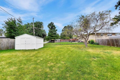 Tiny photo for 19246 Oakwood Avenue, Lansing, IL 60438 (MLS # 12761244)