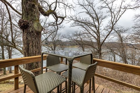 A home in Apple River