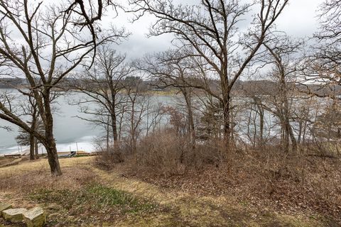 A home in Apple River