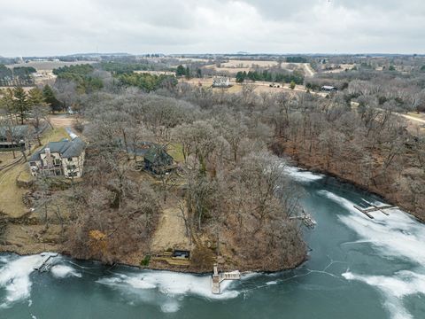 A home in Apple River