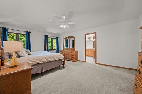 Tiny photo for 833 Pottawatomie Trail, Batavia, IL 60510 (MLS # 12731531)