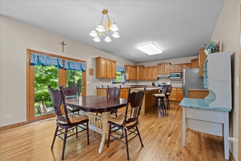 Tiny photo for 833 Pottawatomie Trail, Batavia, IL 60510 (MLS # 12731531)