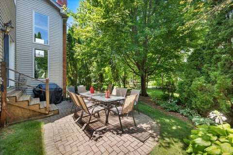Tiny photo for 833 Pottawatomie Trail, Batavia, IL 60510 (MLS # 12731531)