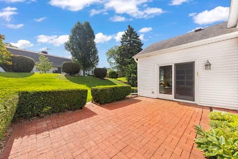 Tiny photo for 7 Douglas Drive, Sugar Grove, IL 60554 (MLS # 12719826)