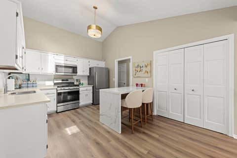 Tiny photo for 7 Douglas Drive, Sugar Grove, IL 60554 (MLS # 12719826)