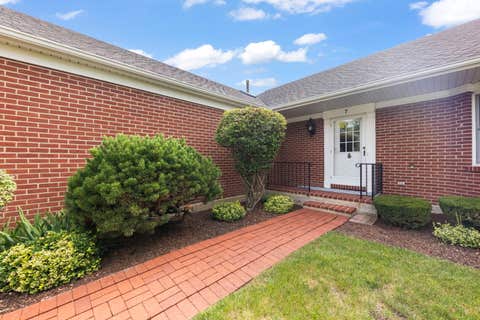 Tiny photo for 7 Douglas Drive, Sugar Grove, IL 60554 (MLS # 12719826)