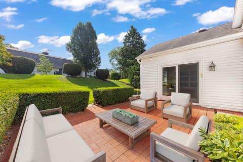 Tiny photo for 7 Douglas Drive, Sugar Grove, IL 60554 (MLS # 12719826)