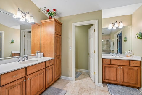 Tiny photo for 343 Arbor Glen Boulevard, Schaumburg, IL 60195 (MLS # 12768696)