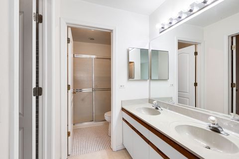 Tiny photo for 353 Satinwood Court S, Buffalo Grove, IL 60089 (MLS # 12604486)