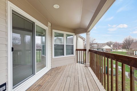 Tiny photo for 353 Satinwood Court S, Buffalo Grove, IL 60089 (MLS # 12604486)