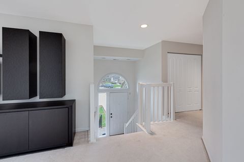 Tiny photo for 353 Satinwood Court S, Buffalo Grove, IL 60089 (MLS # 12604486)